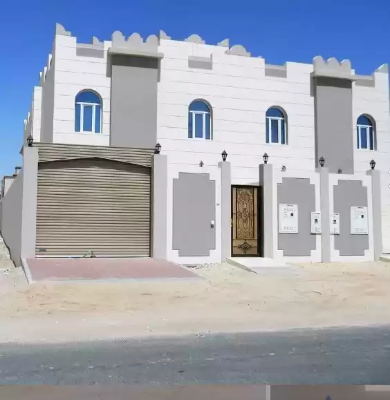 Résidentiel Propriété prête 6 + femme de chambre U / f Villa autonome  a louer au Al-Sadd , Doha #10239 - 1  image 